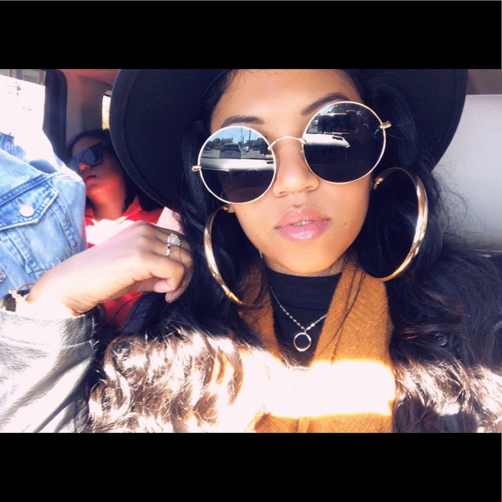 Meet your Posher, Shavon